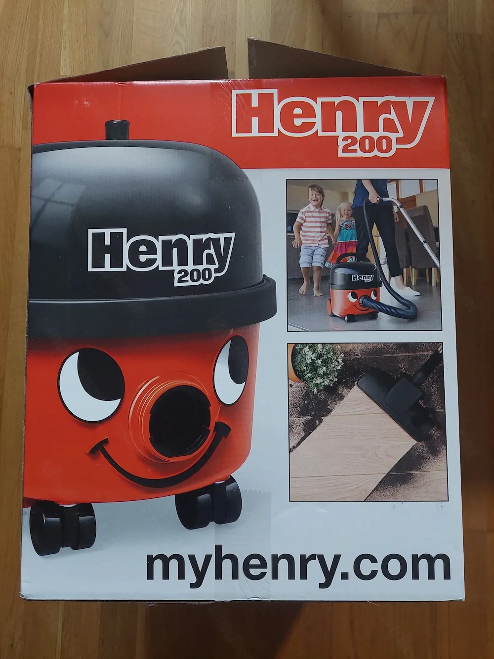 Henry 200 NEU ohne Saugrohr und Bürste.