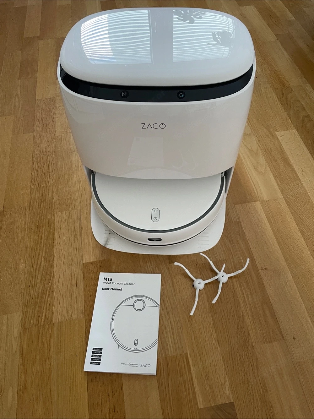 ZACO M1S Saug Wischroboter mit Waschstation