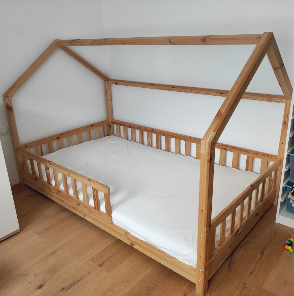 Kinderbett Hausbett 120x200 cm