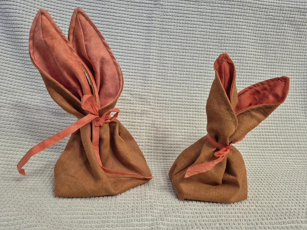 Osterhasensäckle aus Stoff Handgemacht
