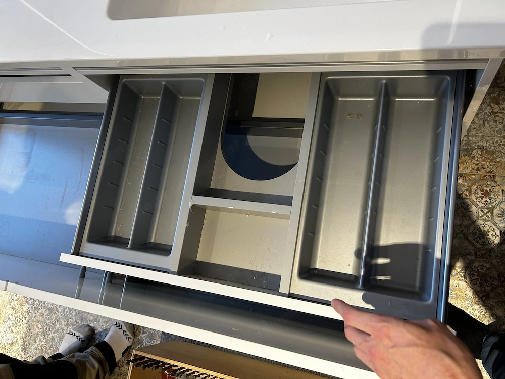 Badkasten inkl. Waschtisch weiß