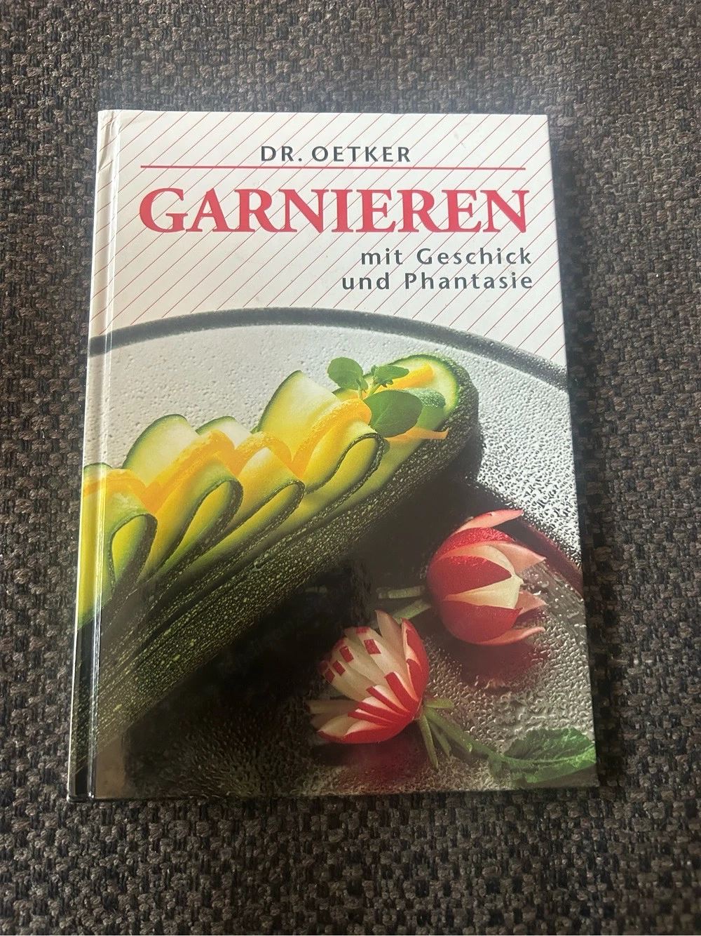 Dr. Oetker: Garnieren mit Geschick & Fantasie