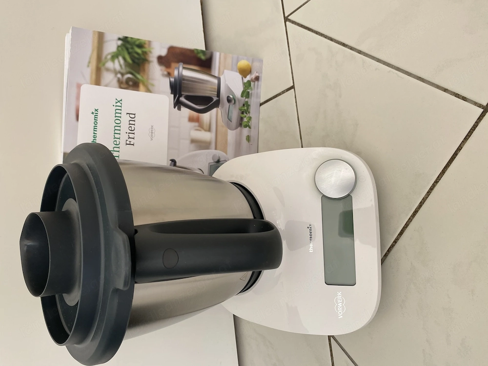 Vorwerk Thermomix mit Topf und Garkorb 