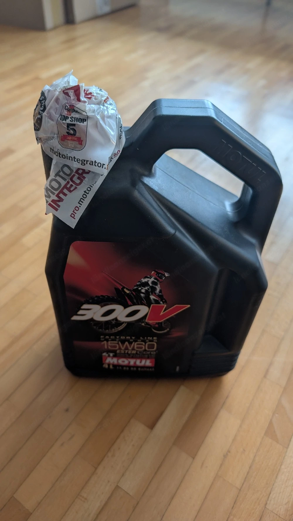 Motul 300V 15W-60 4l (15W60)
