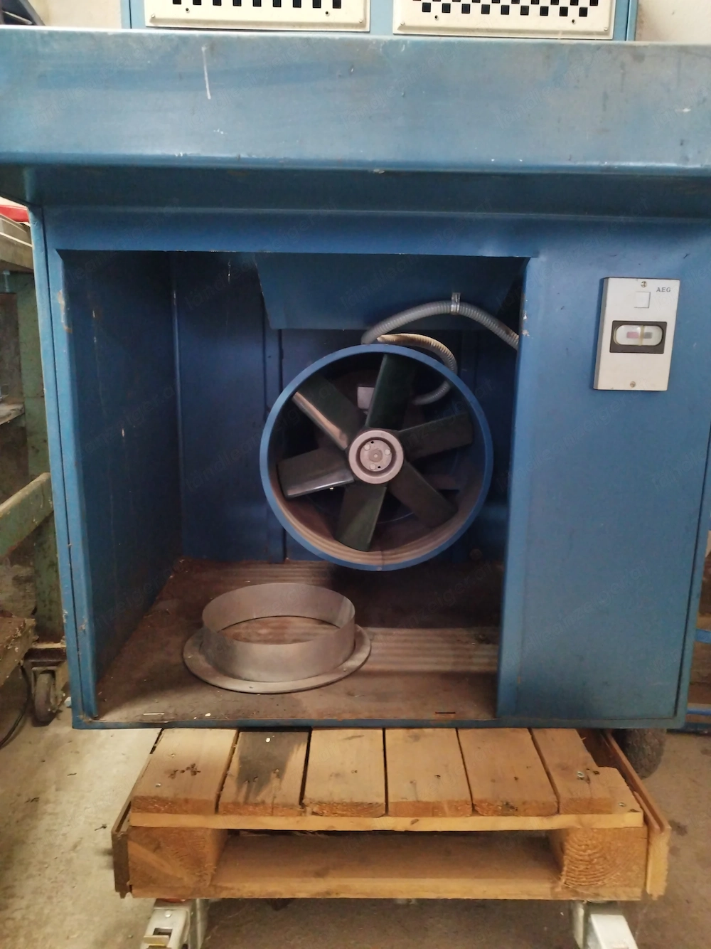 Schweisstisch mit Absaugung zu verkaufen