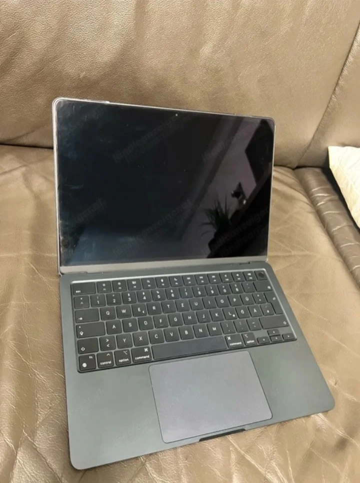 MacBook Air M3 (2024) - Guter Zustand