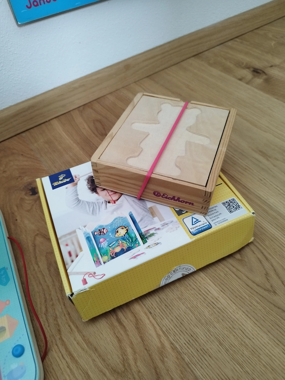 Puzzle und Spielzeug