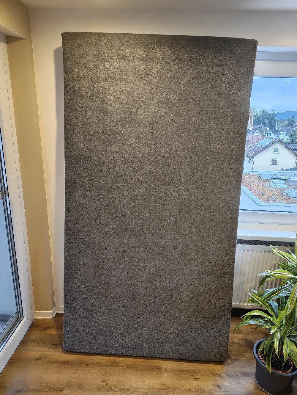 Vollholzbett mit Matratze (NEU)