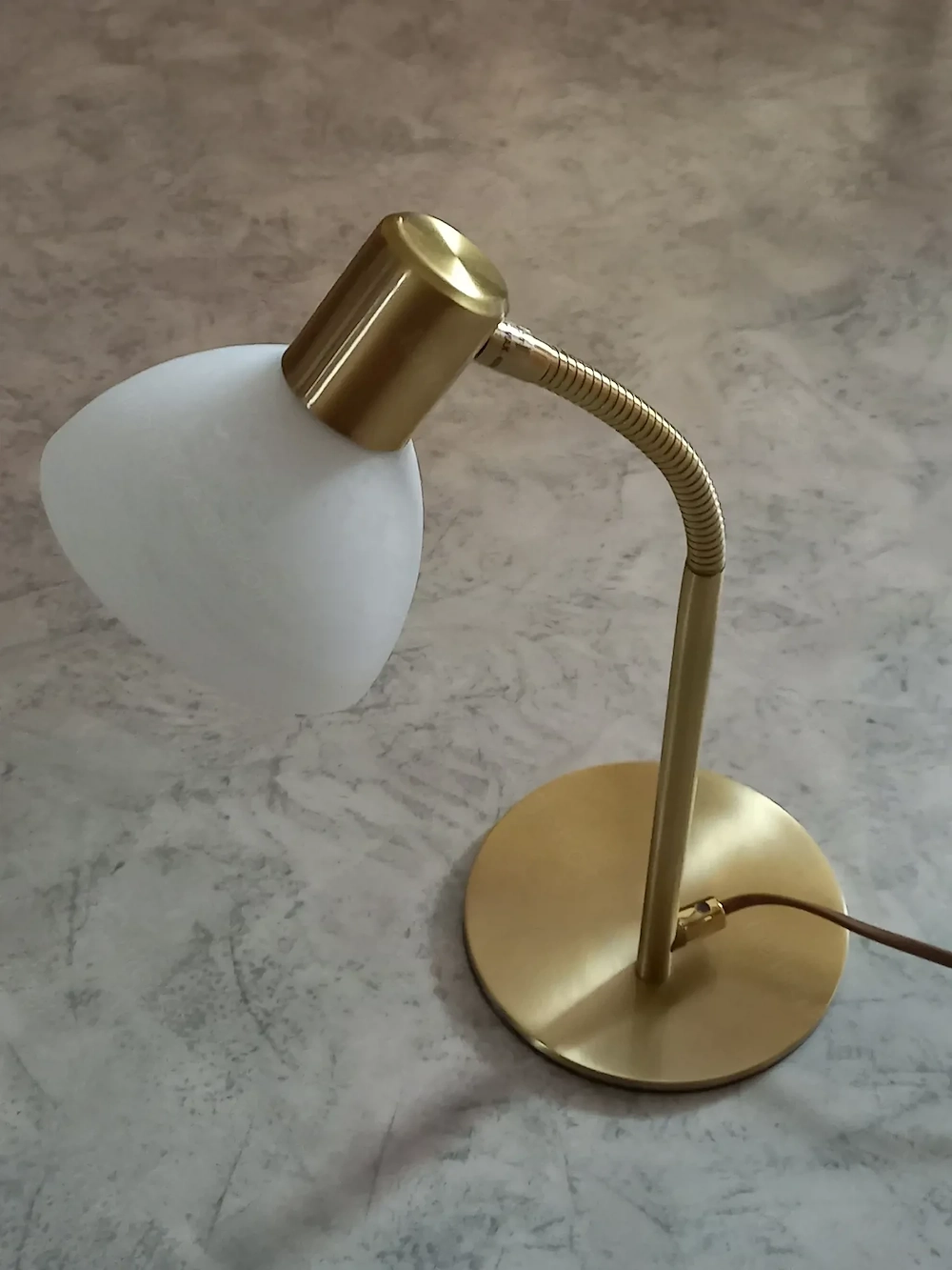 solide Schreibtischlampe