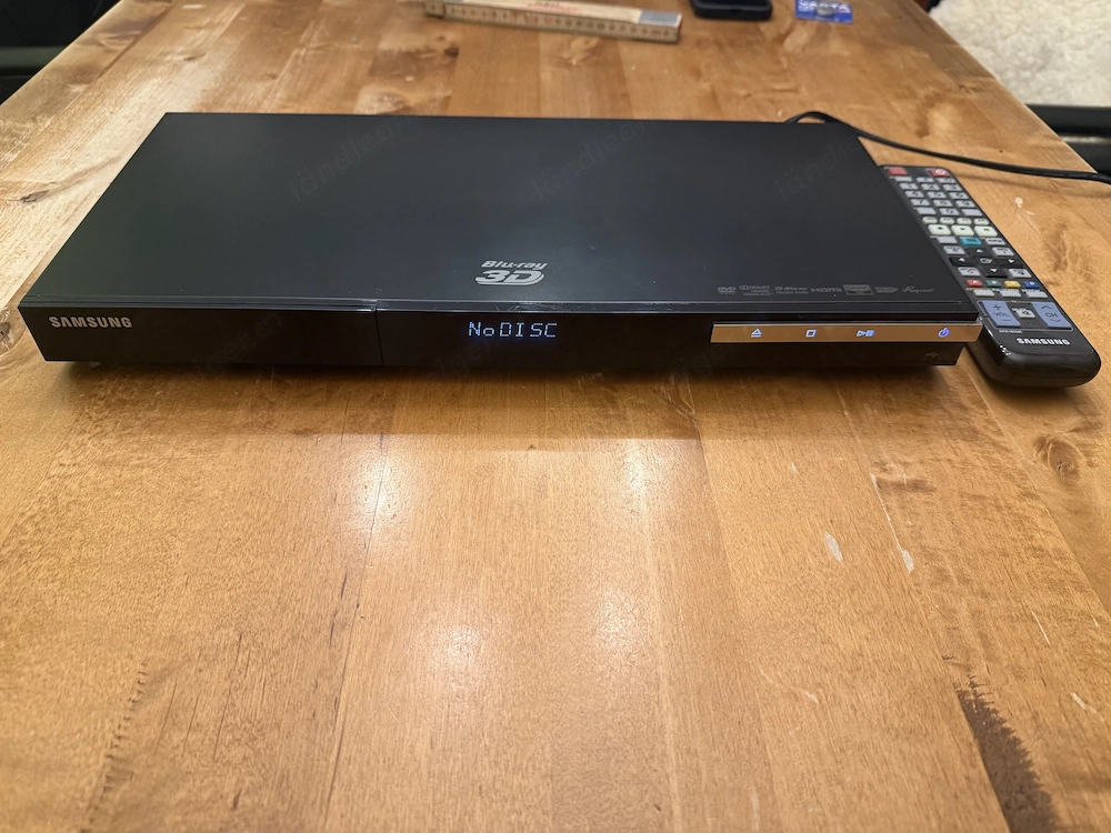 Samsung Blu-ray 3D & DVD Player BD-C5900