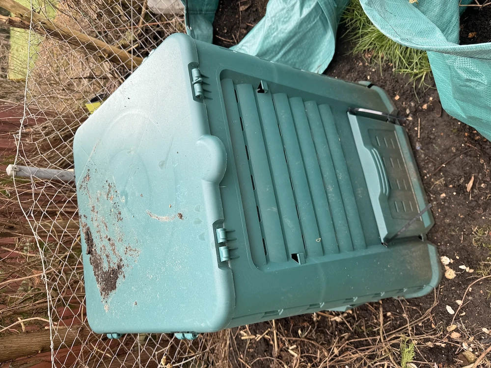 Komposter zu verschenken