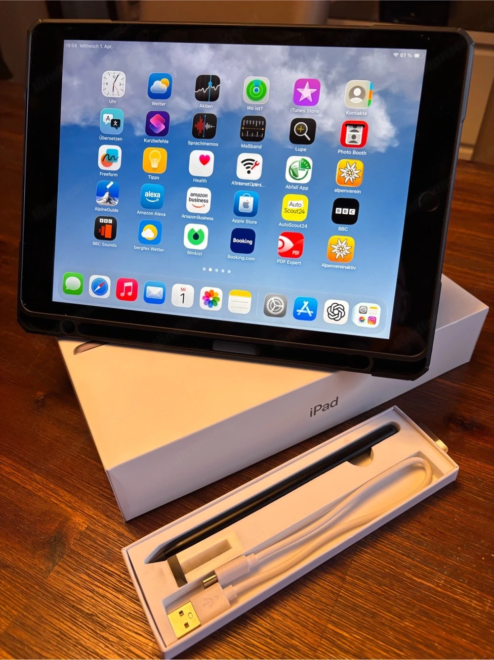 Apple iPad 10.2  mit Stylus und Schutzhülle