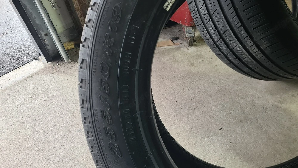 Pirelli 255 50 r19