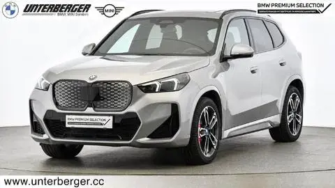 BMW iX1 xDrive30 M Sportpaket // Anhängerkupplung // Head-Up // Panorama Glasdach