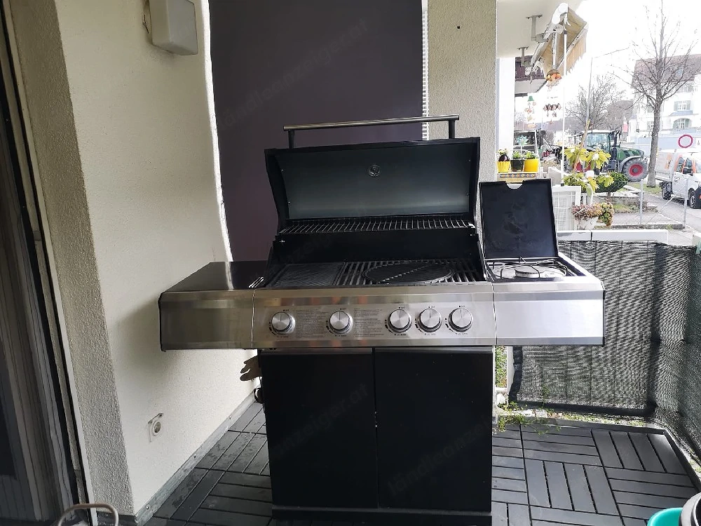 Grill neuwertig, zu verkaufen 