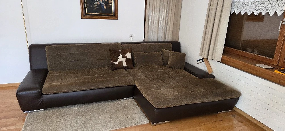 Ecksofa zu verschenken 