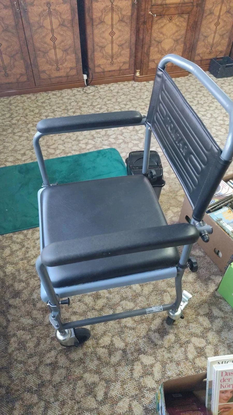 Leibstuhl Standard Größe 