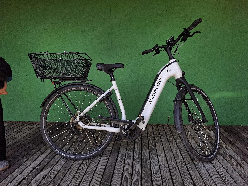 Hochwertiges Simplon E-Bike "Spotlight Bosch CX" | Tiefeinsteiger