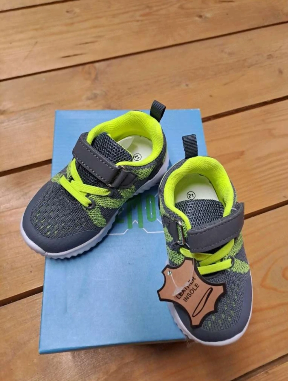 Turnschuhe Sneakers Größe 21