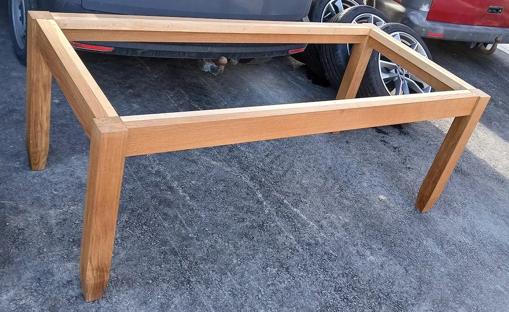 Verkaufe Untergestell für Holztisch