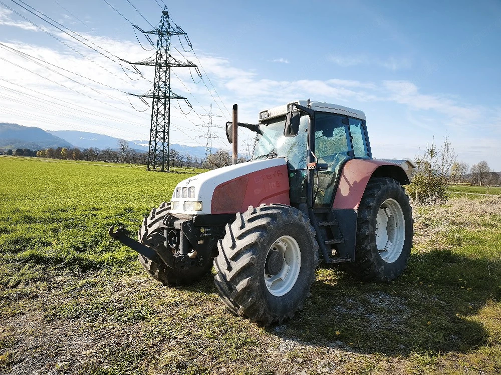 Verkaufe Steyr 9105, Baujahr 1996, mit 6500 Betriebsstunden.