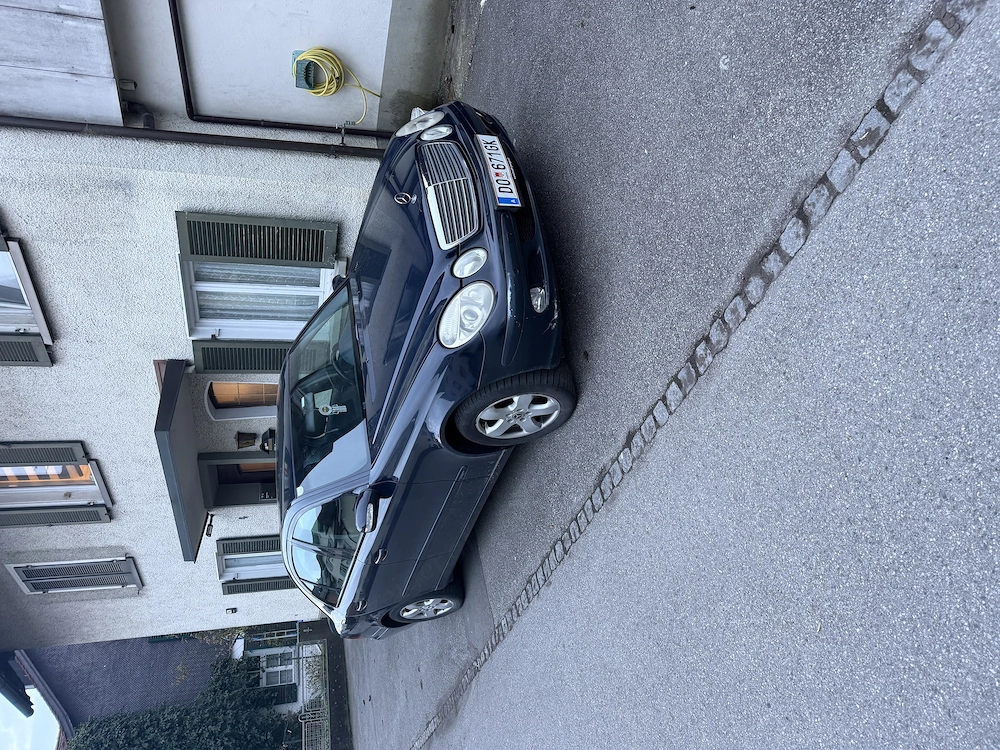 Mercedes Benz E 200 