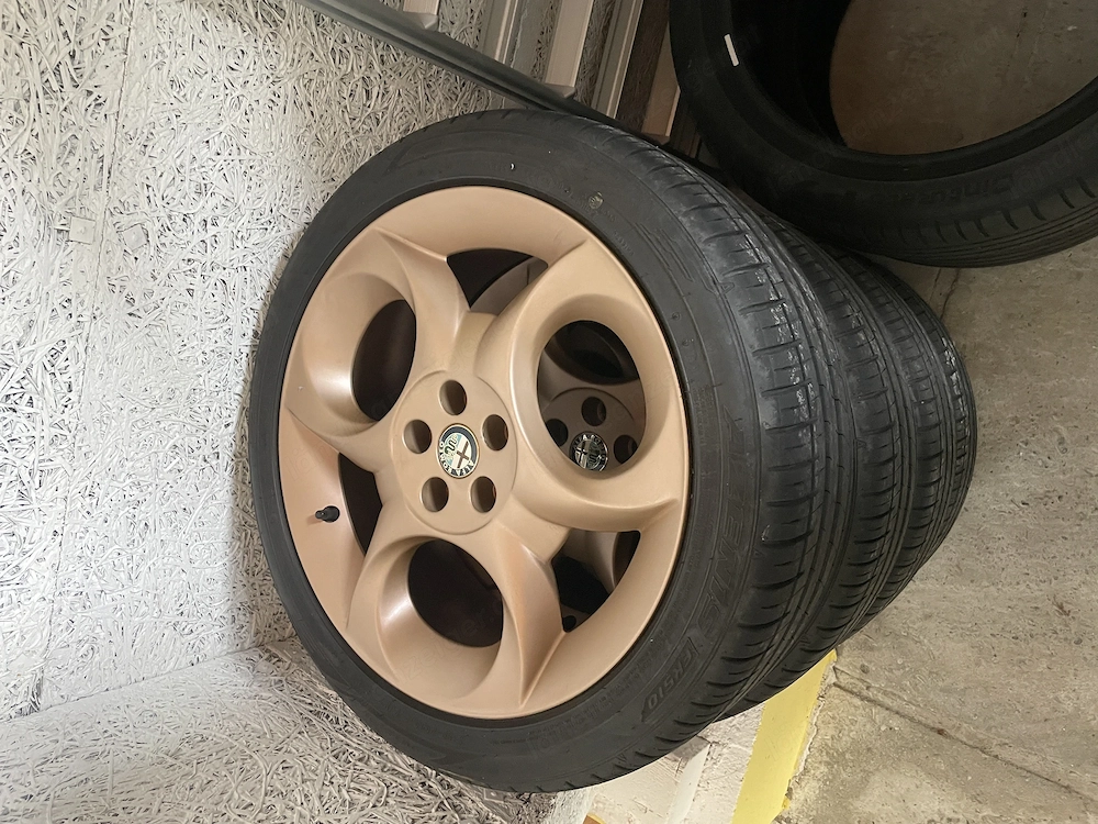 Sommerreifen mit Alufelgen Alfa Romeo