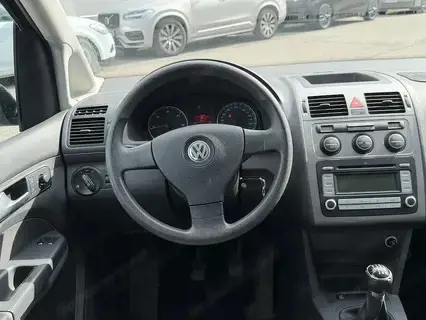 VW Touran Coceptline 1,9 TDi DPF 142 TKM