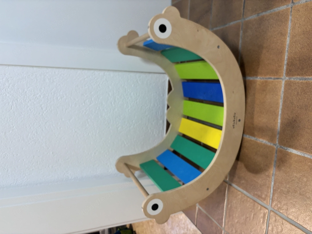 Regenbogenwippe zu verkaufen 