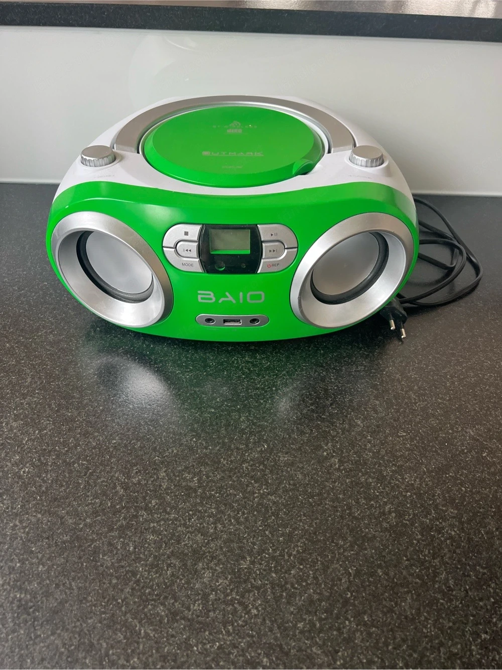 BAIO Tragbarer CD-Radio-Bluetooth-Player 