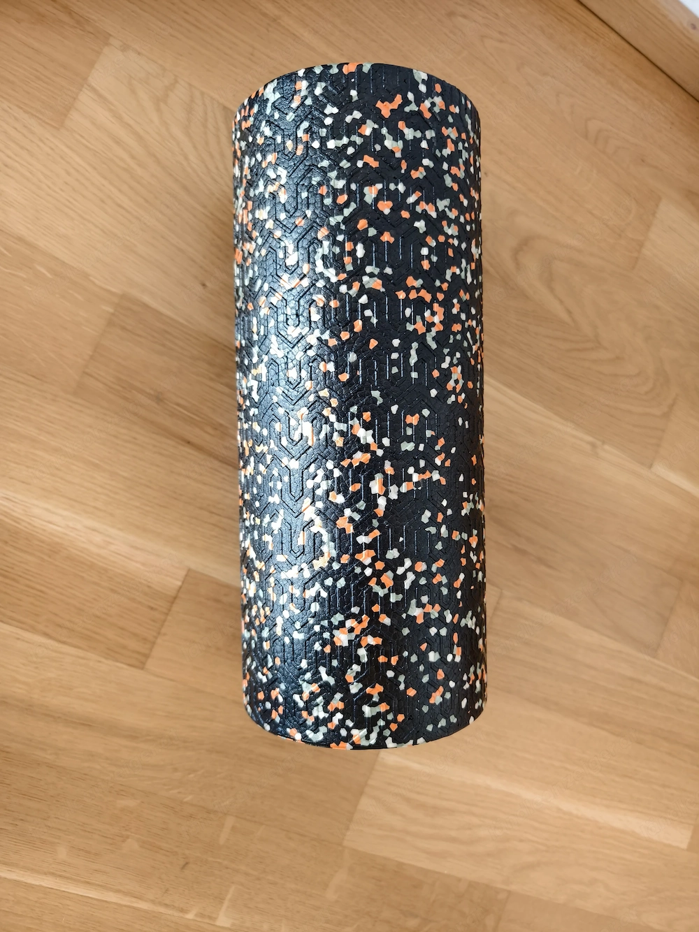 Faszienrolle hart mit Loch