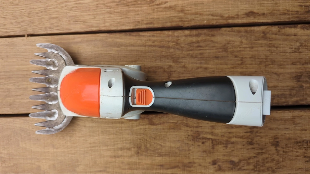 Verkaufe Akku Strauchschere Stihl