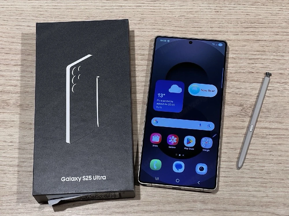 Apple Samsung Galaxy S25 Ultra 52 gb 