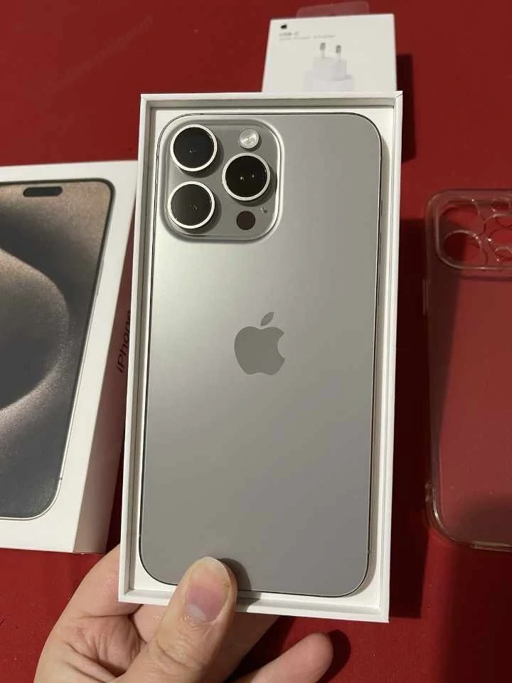 Apple iPhone 15 Pro max 512 gb