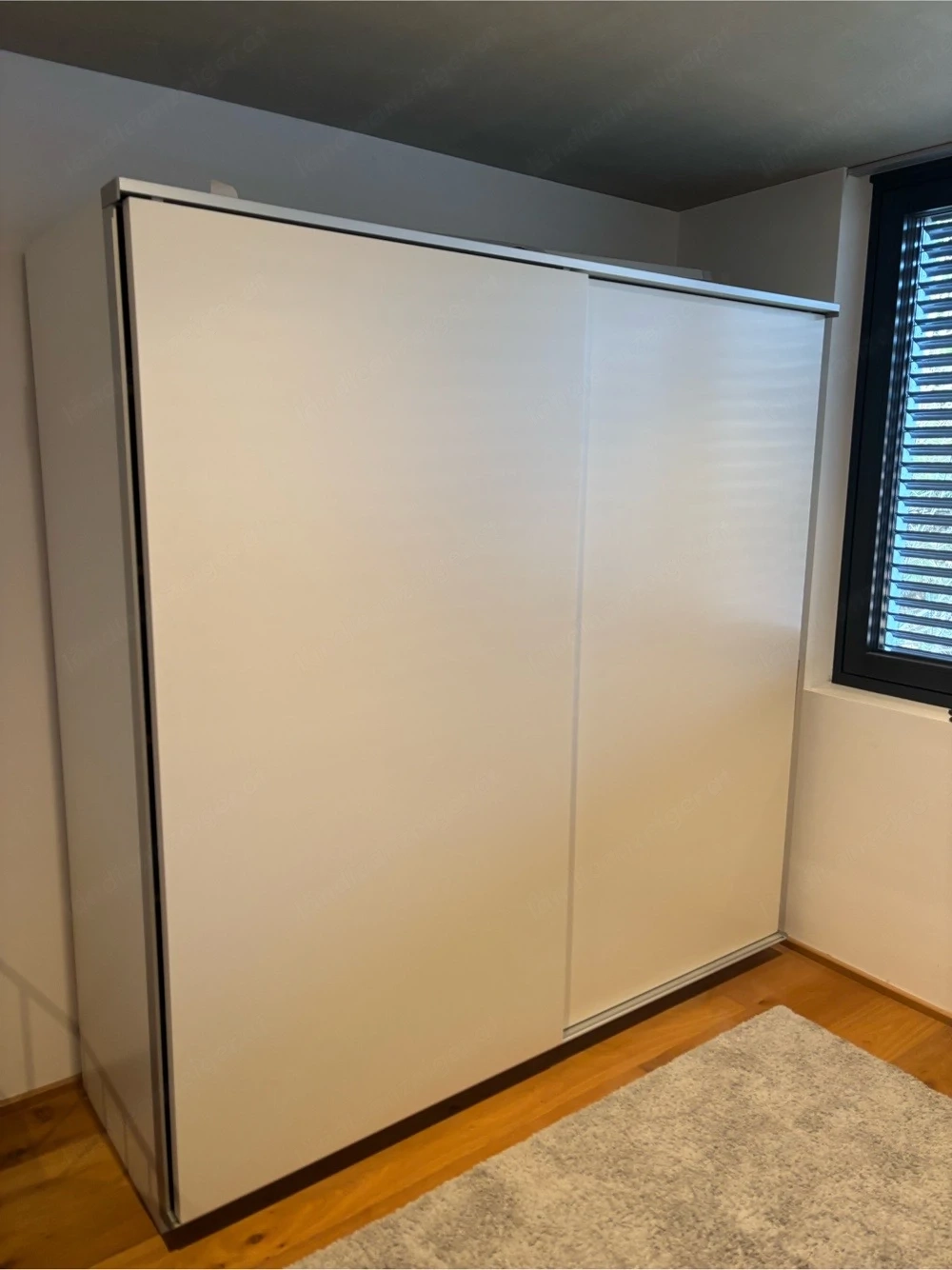 verschenke 2 Schiebetüren für IKEA PAX-Kasten