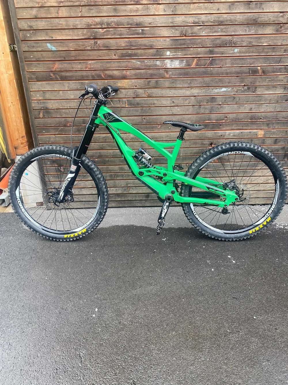 YT Downhill Bike