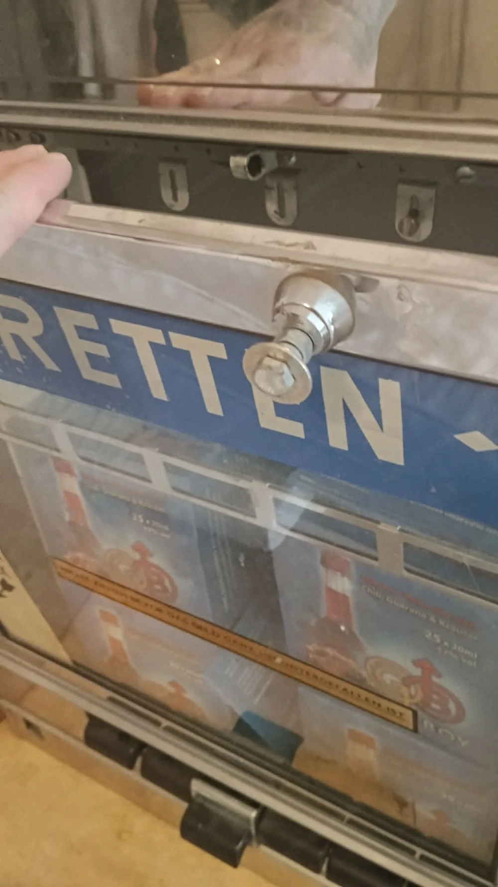 Zigaretten Automat aus Edelstahl 