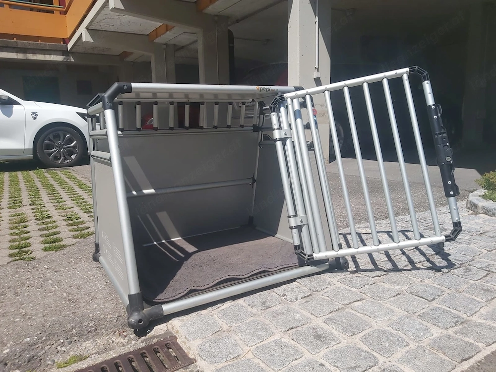 Hundebox aus Aluminium 
