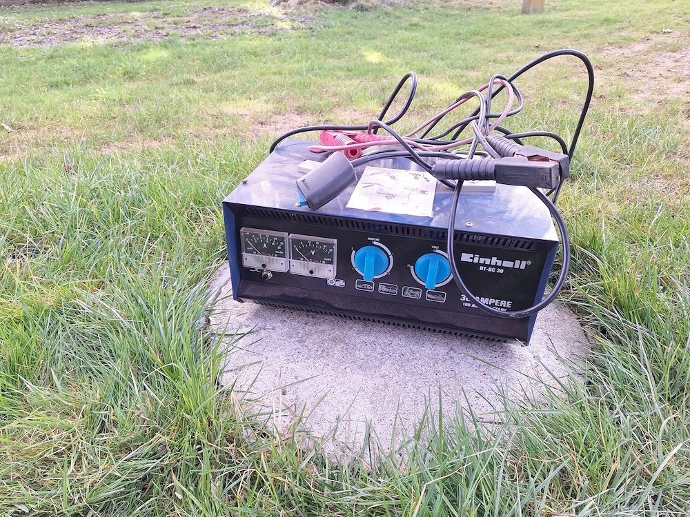 Einhell Ladegerät 30 Ampere