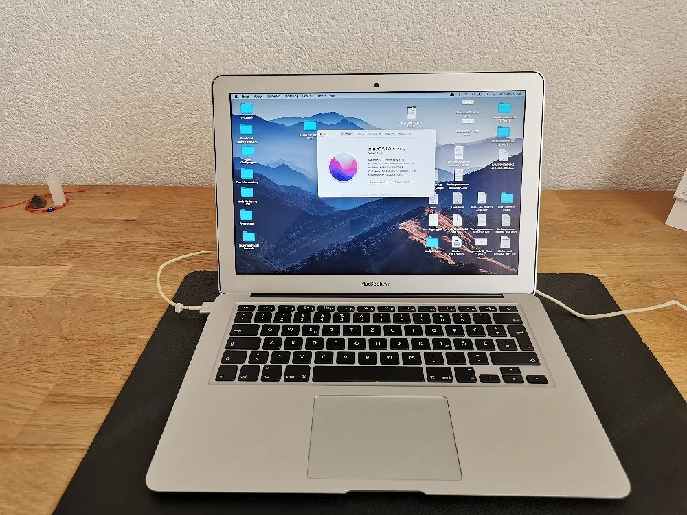 MacBook Air (Early 2015, 13" Zoll, 128GB, 8GB RAM) in der Farbe Silber
