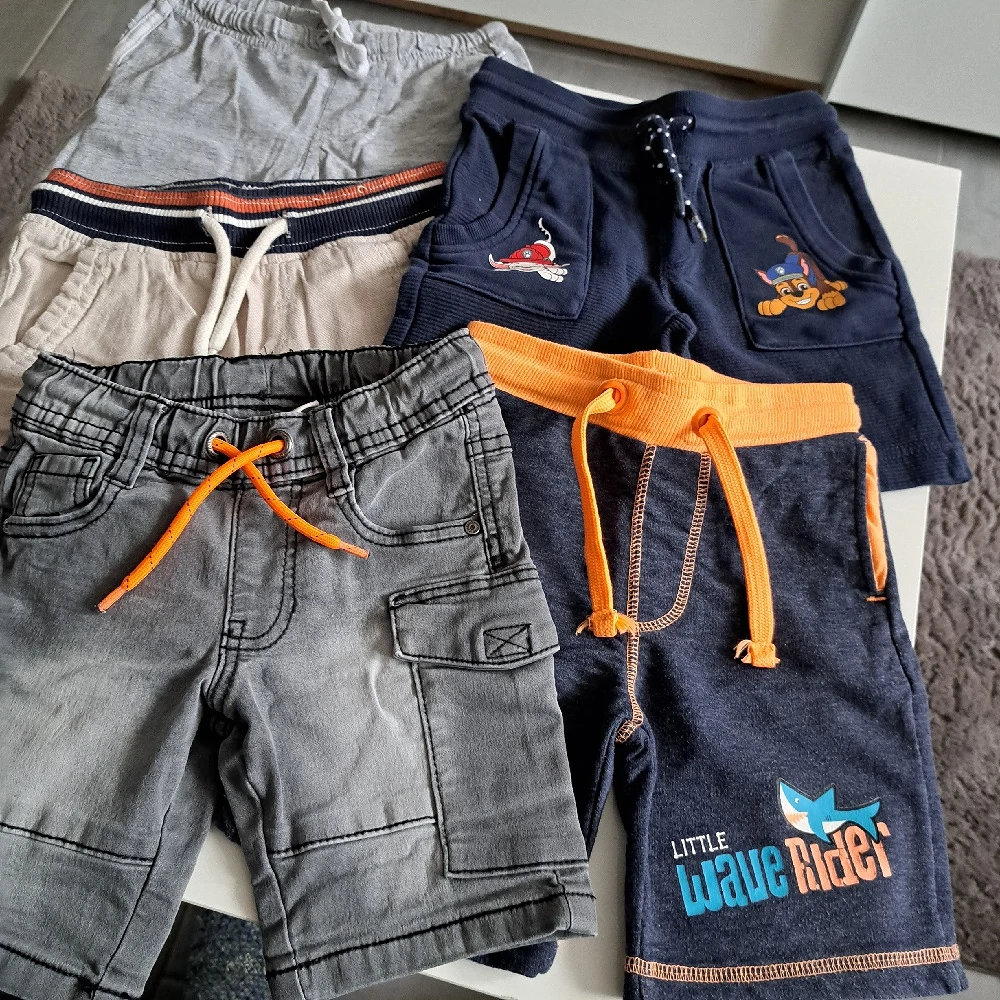 Kurze Hosen Gr.98