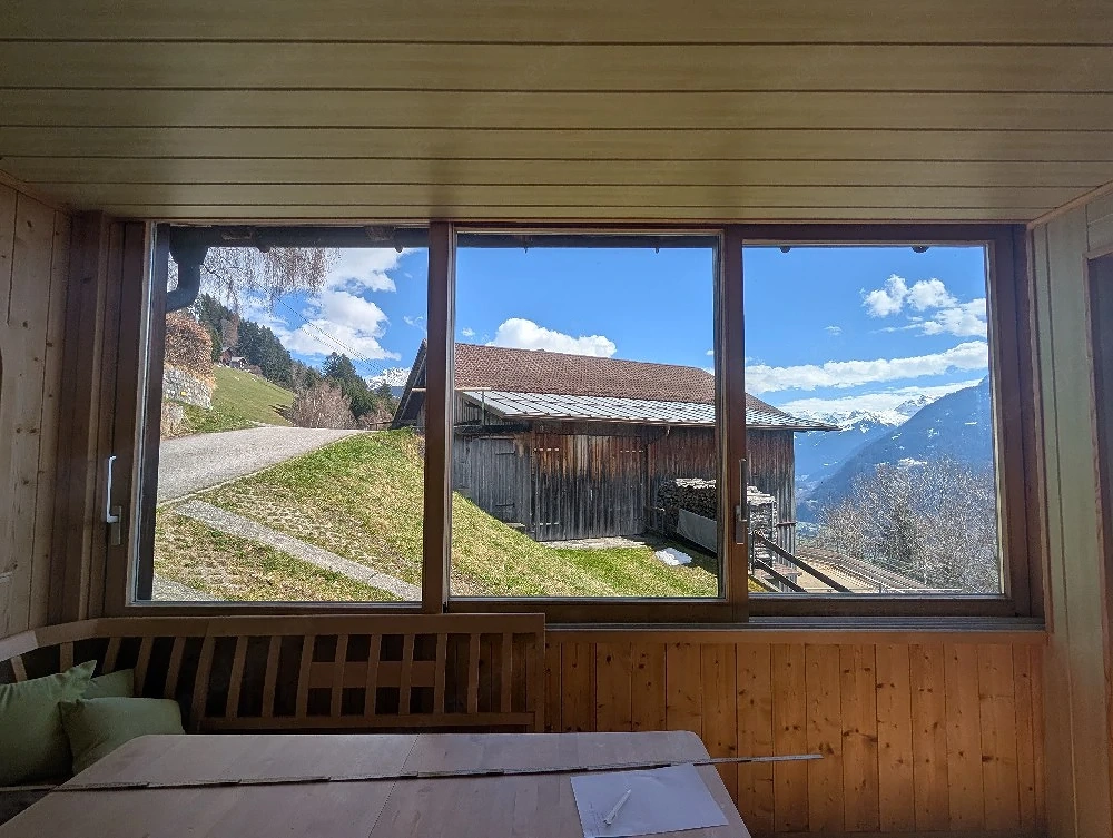 Schiebetür und Fenster