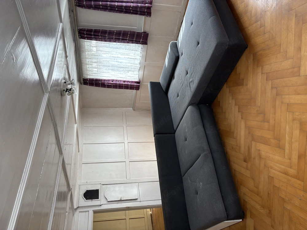 Verschenke graue, größere Couch, oder Teile davon