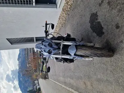 Suzuki gsxr 750 Srad Streetfighter