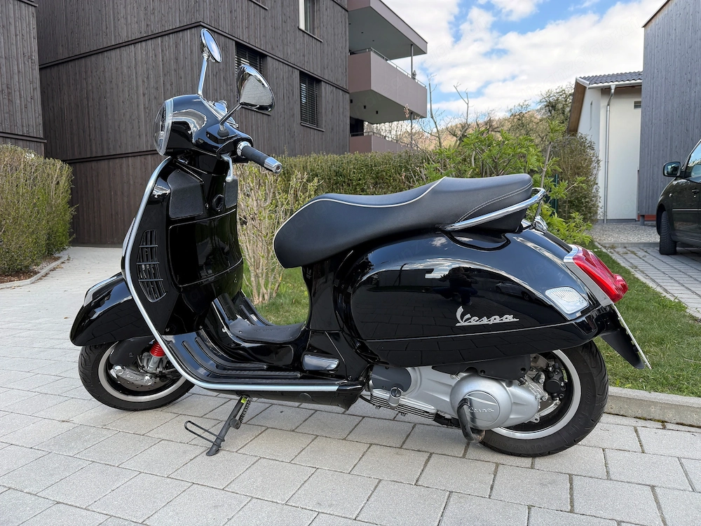 Vespa GTS 300