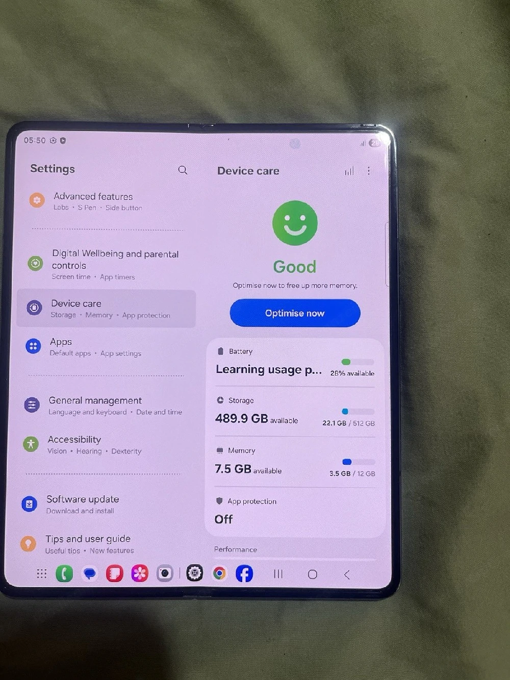 Galaxy Z Fold4 512GB - 5G (Entsperrt) mit sehr gutem Zustand