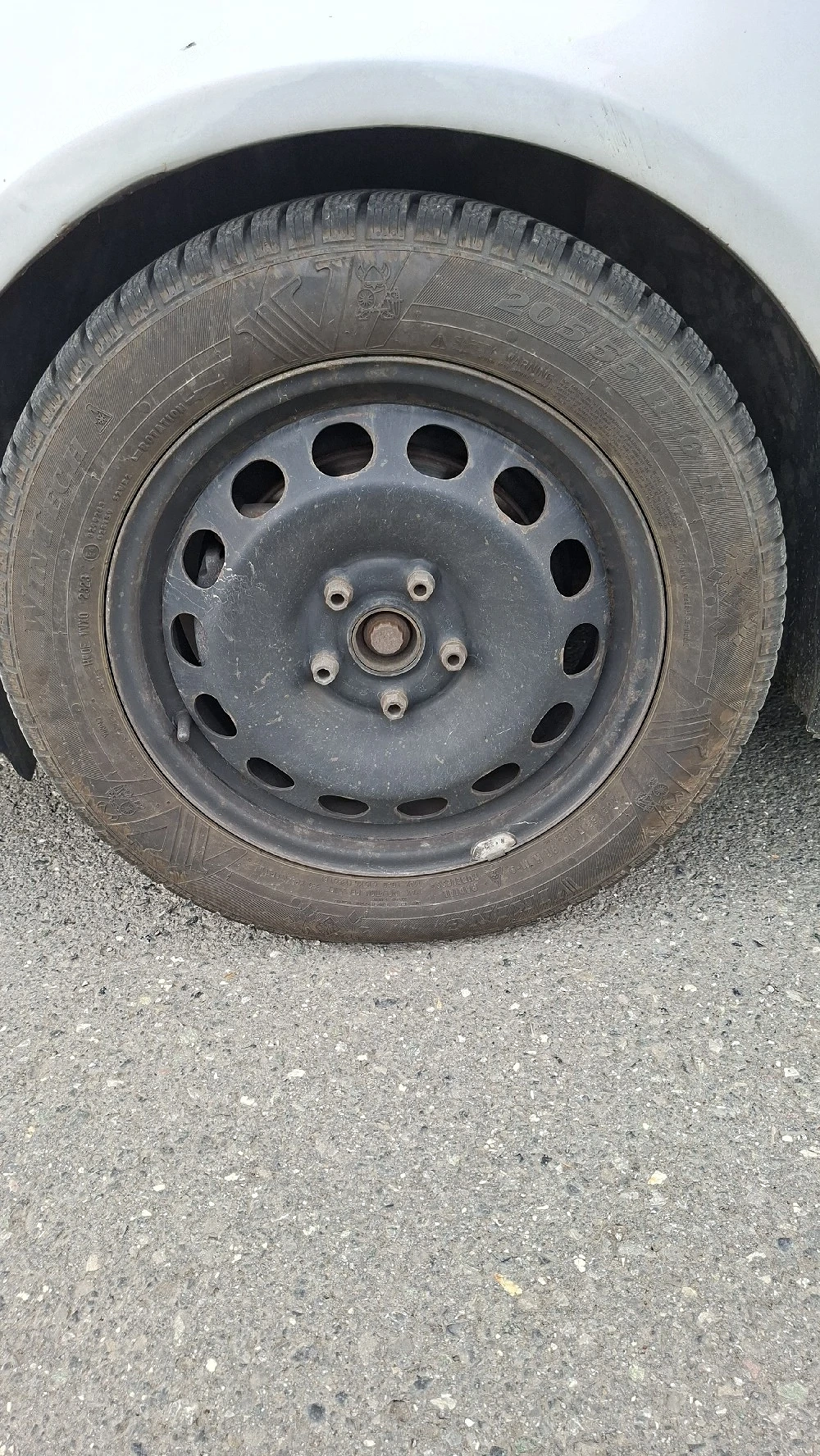Golf Stahlfelge mit Winterreifen 