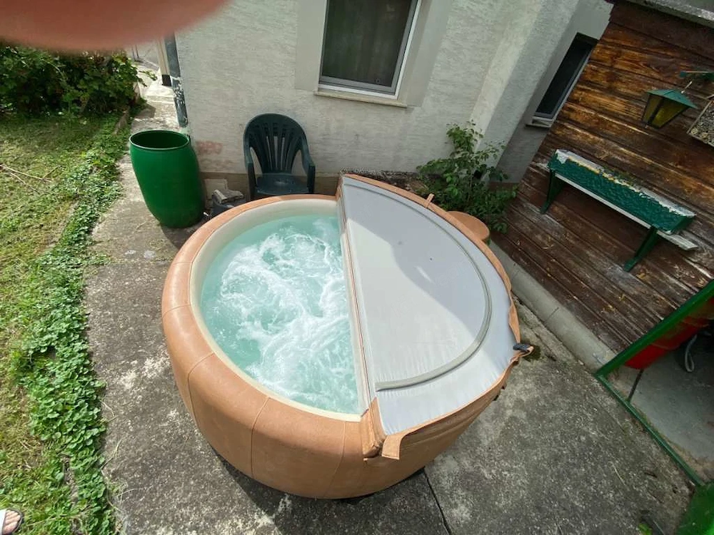 Whirlpool - Softub Modell Resort