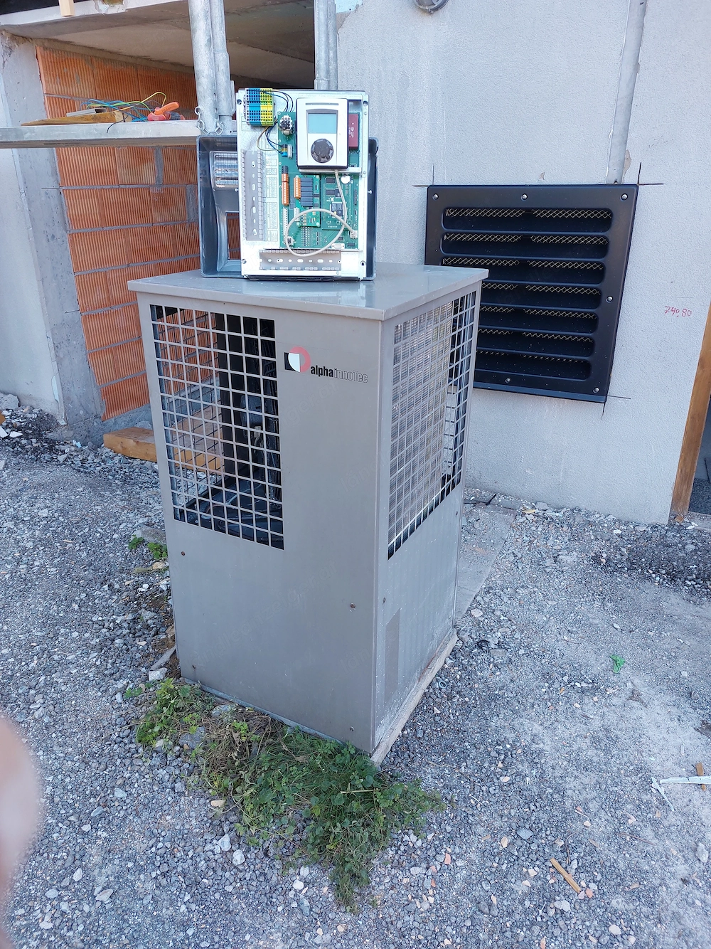 Luftwärmepumpe 9,6 kW für Einfamilienhaus