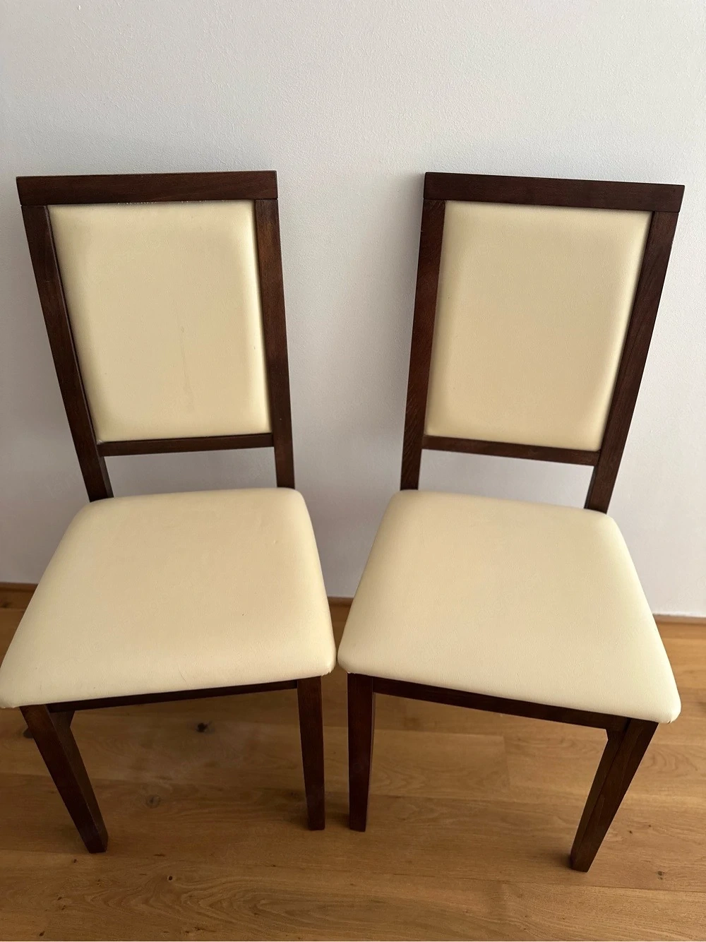 2 Stühle zu verkaufen